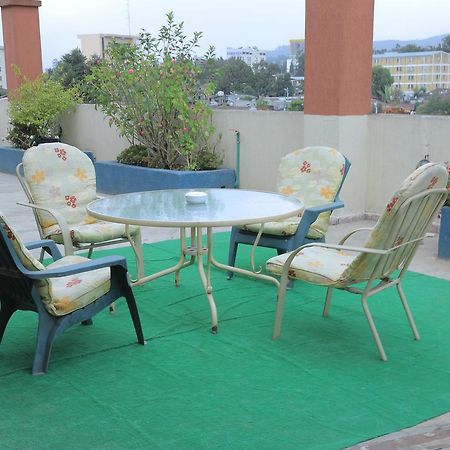 Addis Regency Hotel ภายนอก รูปภาพ