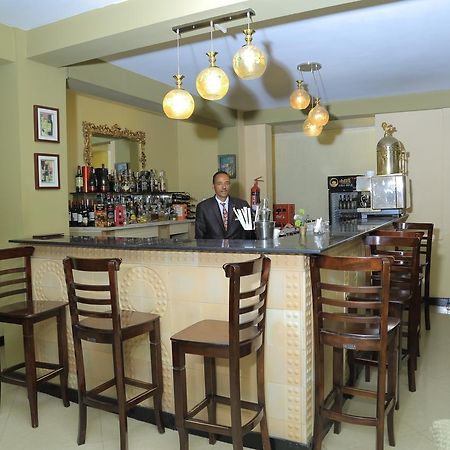 Addis Regency Hotel ภายนอก รูปภาพ