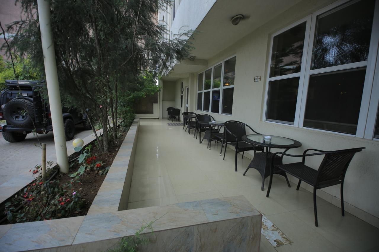 Addis Regency Hotel ภายนอก รูปภาพ