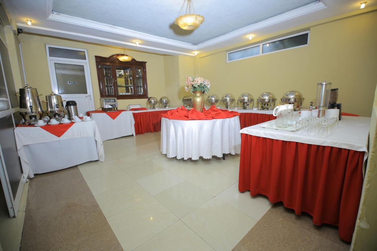 Addis Regency Hotel ภายนอก รูปภาพ
